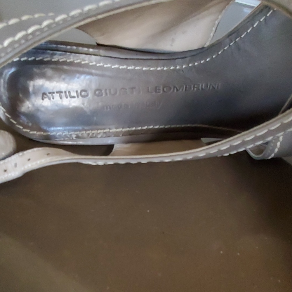 Shoes - Picture 2 of 4